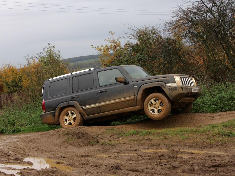  Jeep Commander Limited 2006 года  (UK) (фото 13 из 16)